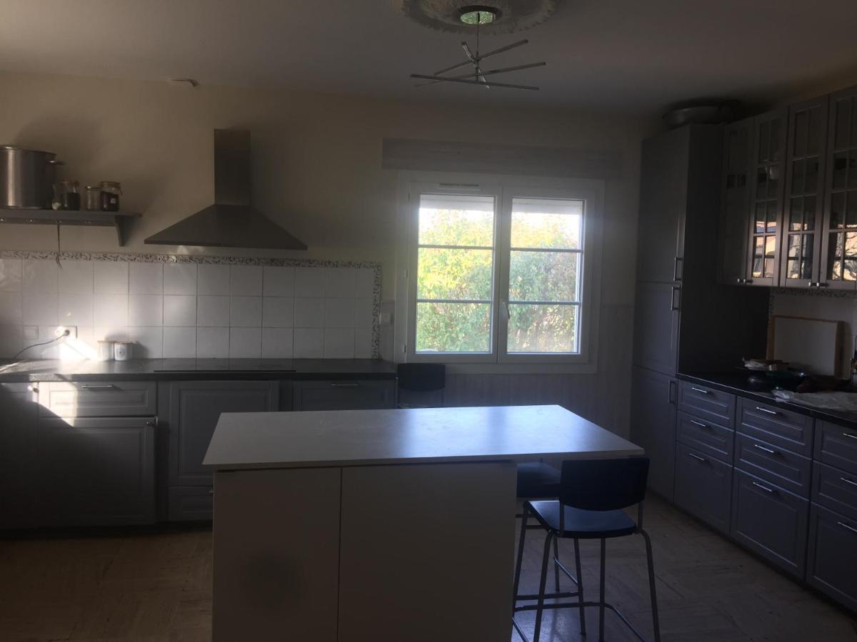 Chambre Pratique Avec Wc Et Vasque Attenant Du Rucher Naturaile Montagnac  Luaran gambar